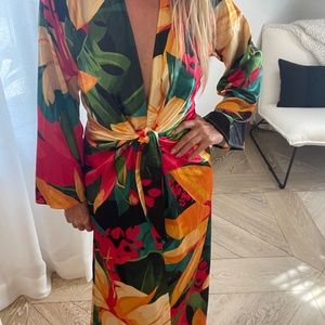 Vibrant tie front dress